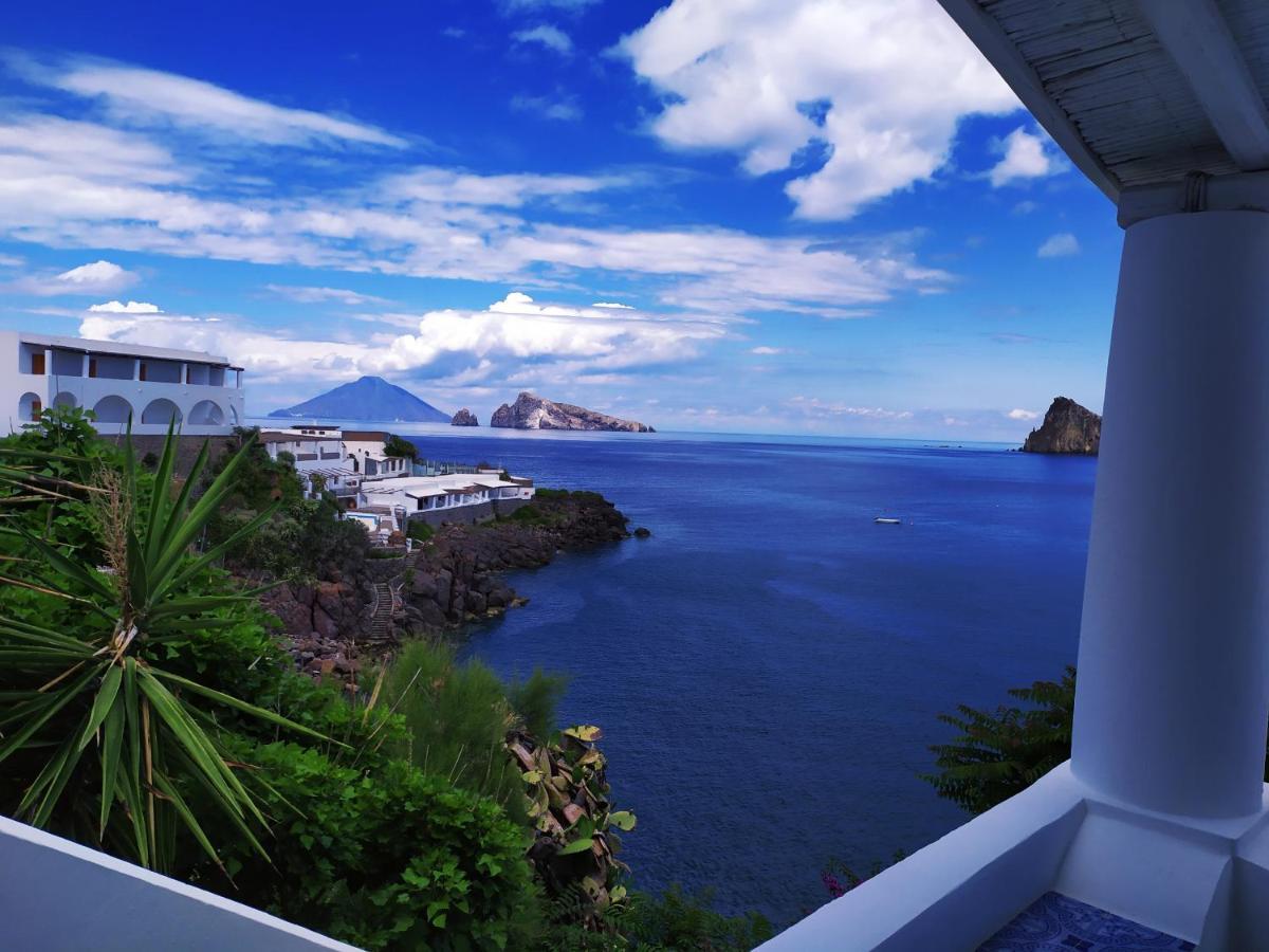 La Piazza Luxury Hotel & Spa Panarea Exterior photo