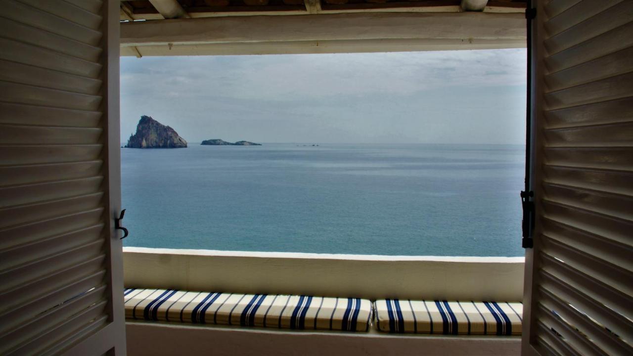 La Piazza Luxury Hotel & Spa Panarea Exterior photo