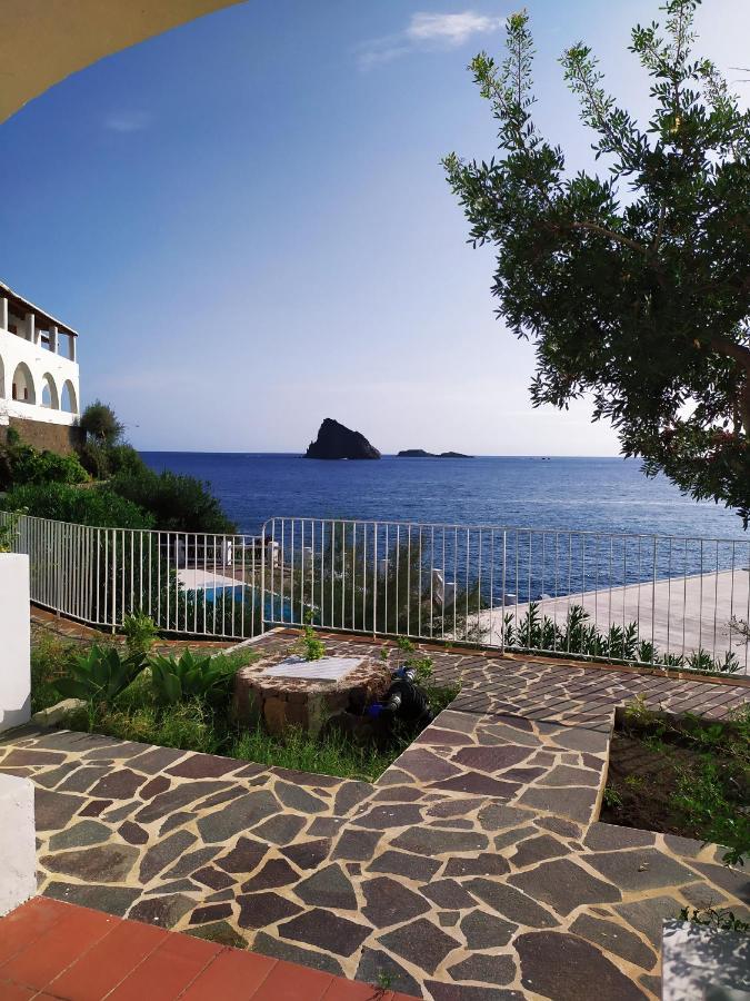 La Piazza Luxury Hotel & Spa Panarea Exterior photo