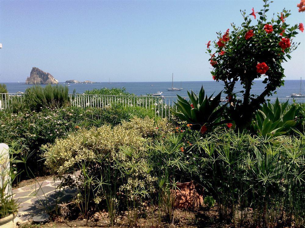 La Piazza Luxury Hotel & Spa Panarea Exterior photo