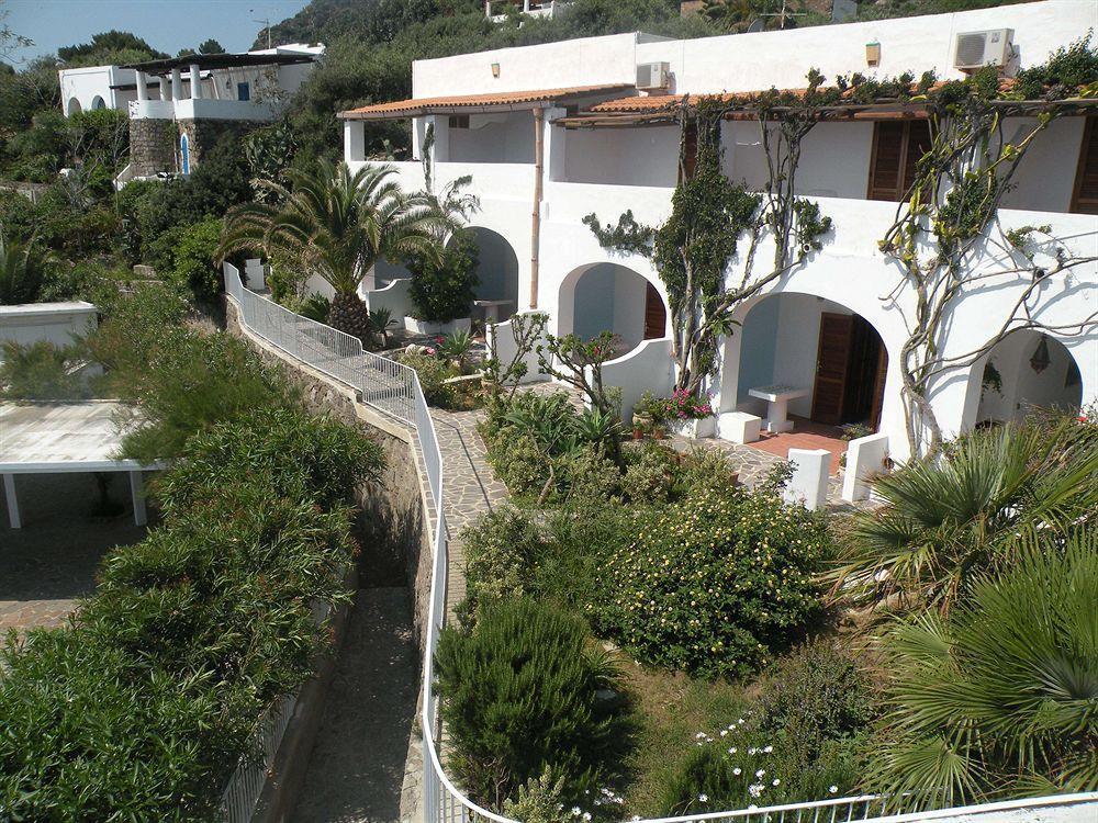 La Piazza Luxury Hotel & Spa Panarea Exterior photo